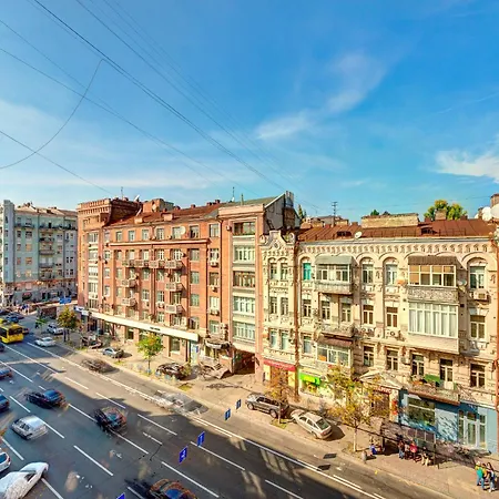 Апартаменти 2-Кімнатні В Центрі, М Олімпійська Kyiv Exterior photo