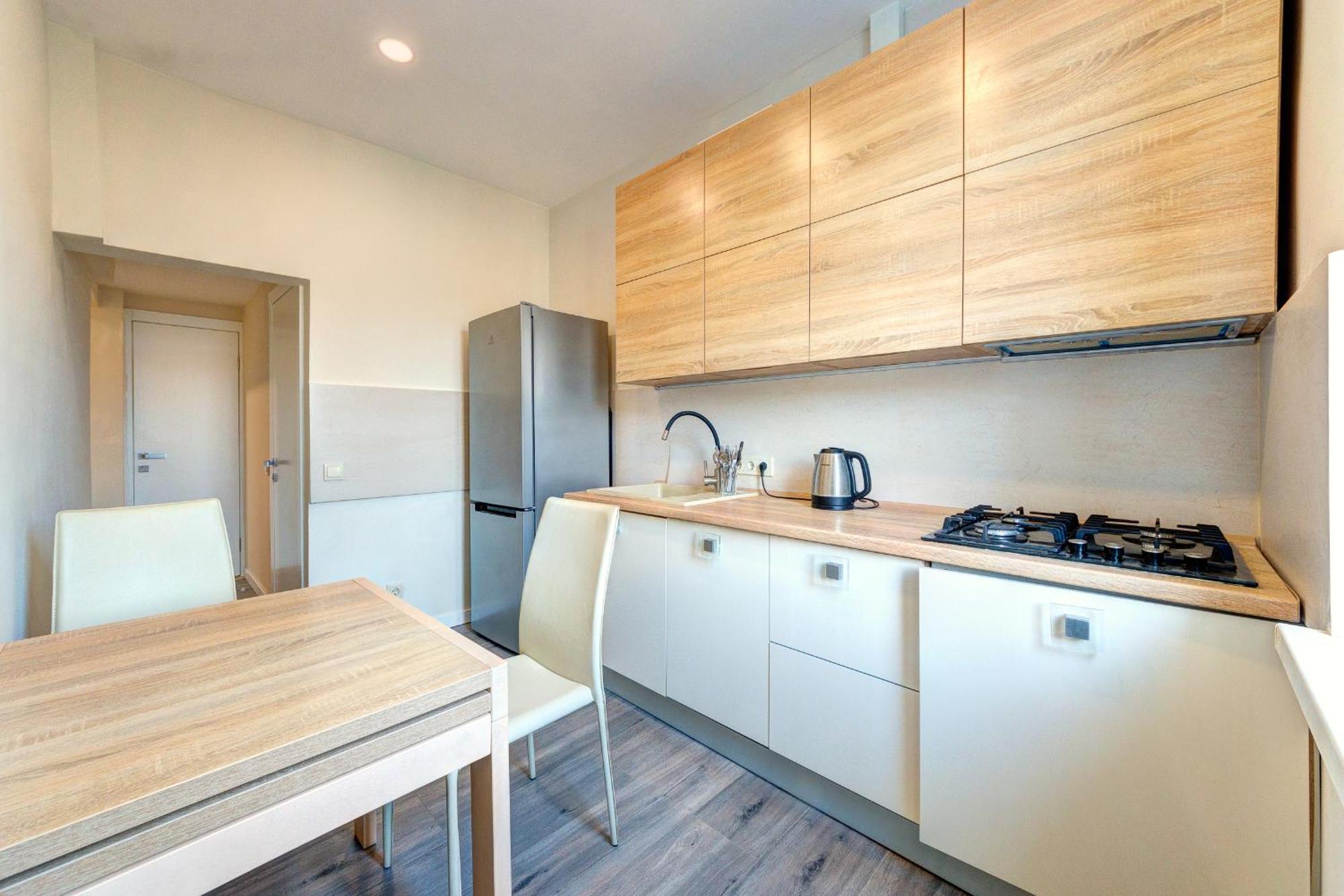 Apartment 2-кімнатні в центрі, м олімпійська *
